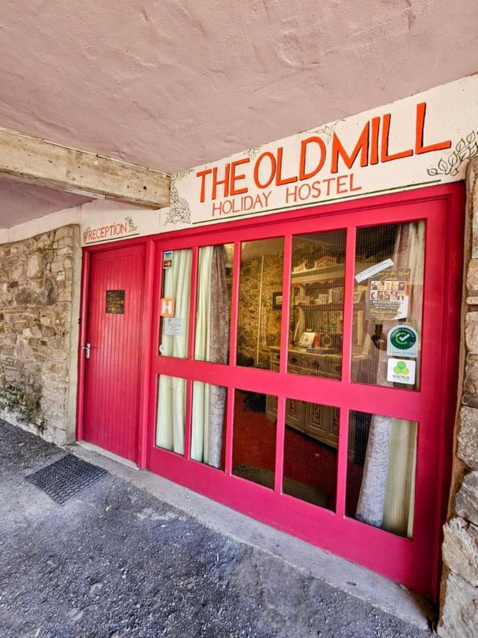 Old Mill Holiday Hostel ウェストポート エクステリア 写真